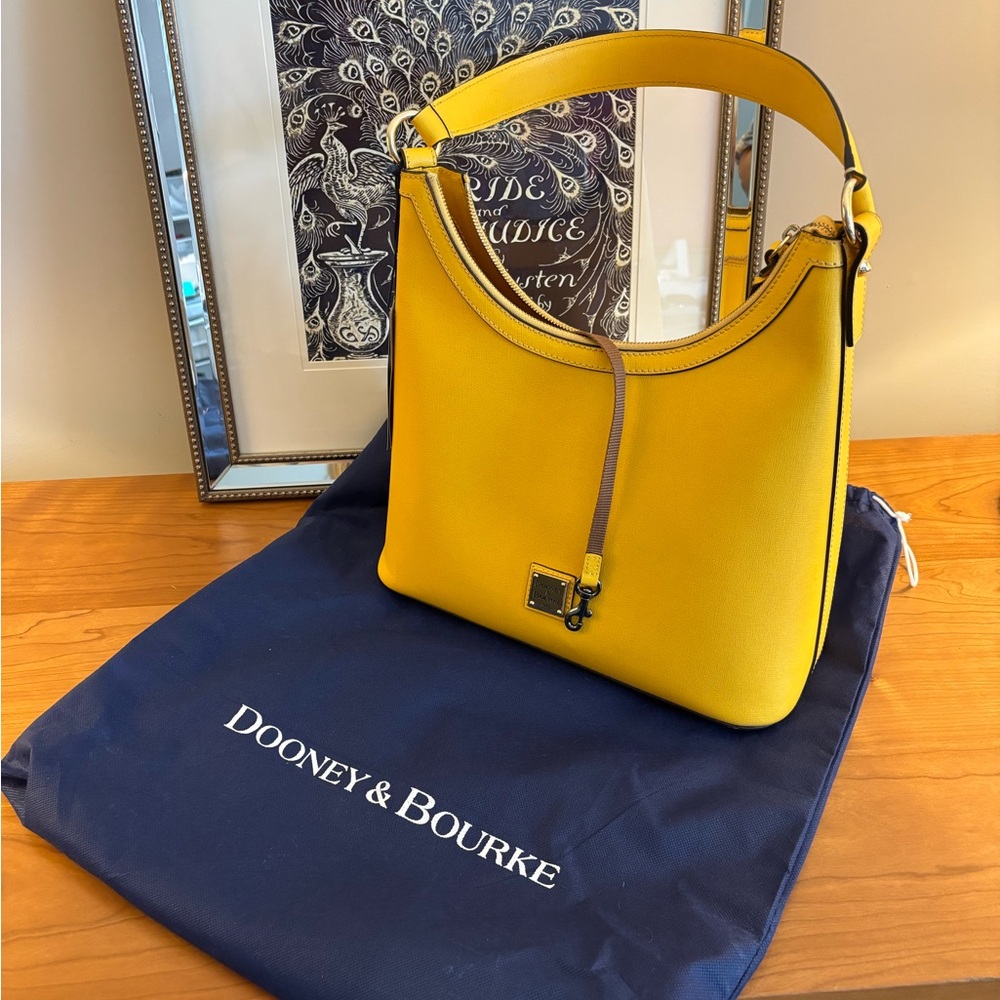 Dooney&Bourke Hobo NWT